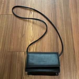 Black Melie Bianco mini purse